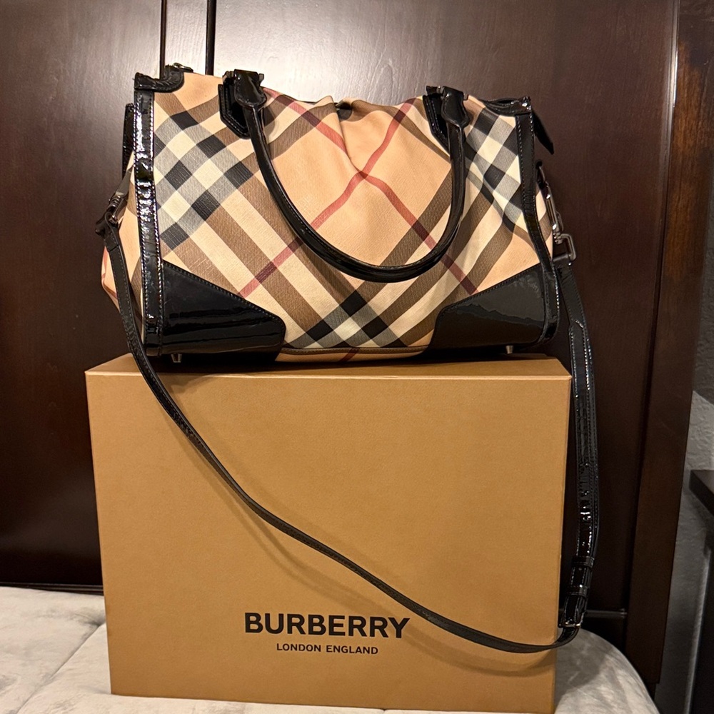 Burberry Women's Beige and Black Plaid Satchel